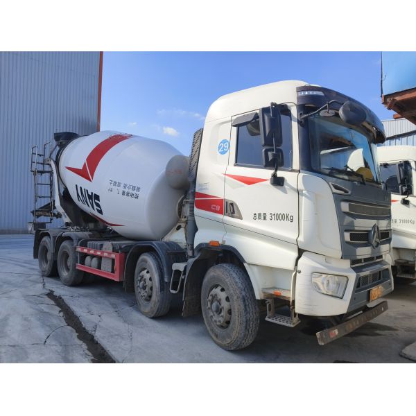 Hormigonera Sany 2021, 12m³, en buen estado, actualmente en oferta por tiempo limitado.