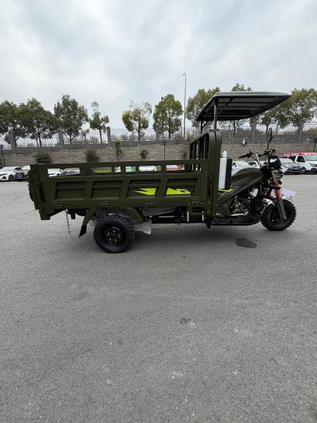 Gasoline Q7 Cargo Tricycle Three Wheeler Top Ceiling 250cc Water Cooled Engine With Hydraulic Self Dumping And Full Floating Big Booster Mechanic Brake Rear Axle And 1500kg Load Capacity