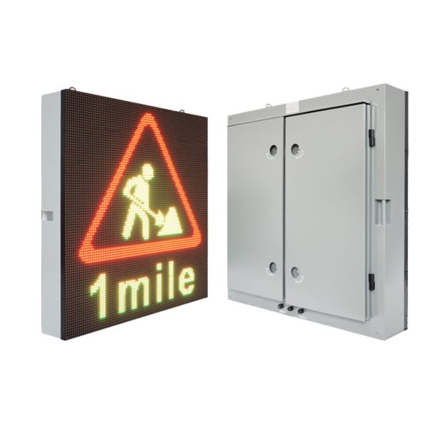 Gestionar el tráfico Mensaje LED VMS móvil Tableros de señalización LED montado en camión