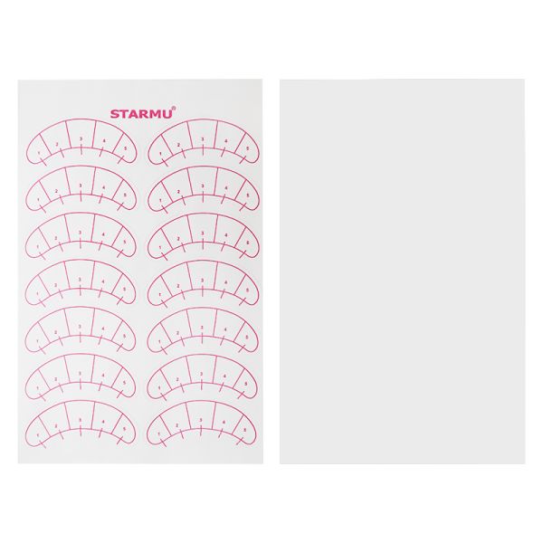 La etiqueta engomada de las extremidades del ojo de la práctica de la extensión de la pestaña envuelve los remiendos de papel