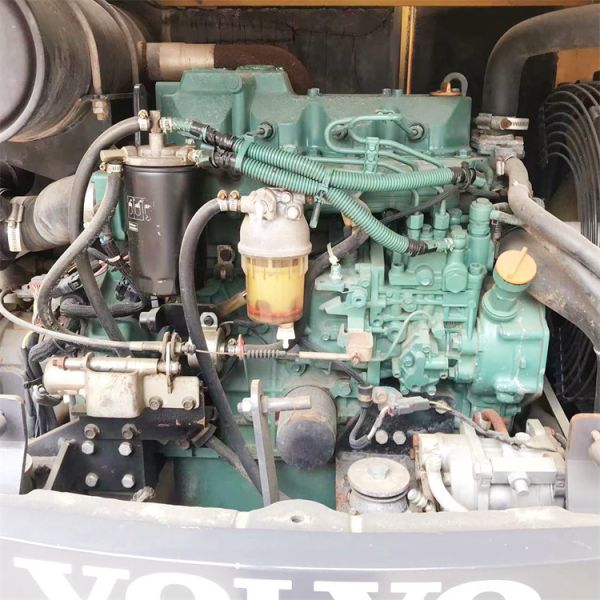 Original Hydraulic Valve 6 Ton Used Mini Excavator Volvo EC60 in Good Condition from Korea