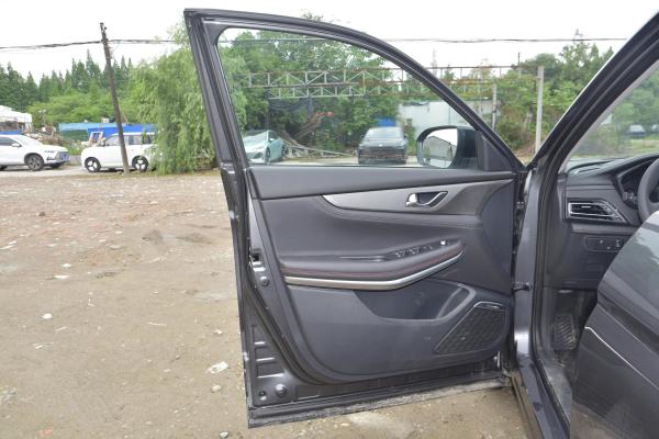Changan Cs75 Plus 2023 2020 2021 2022 New Energy Electric Car Gasoline Blue Whale Edition 1.5T