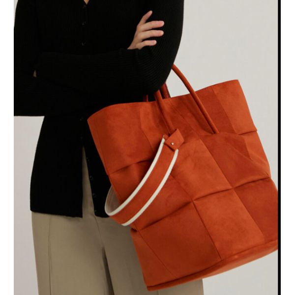 Frosted Flannel Strap Bucket Bag 30cm Woven Leather Shoulder Bag