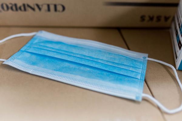 máscara médica descartável azul do Anti-vírus Pele-amigável e respirável