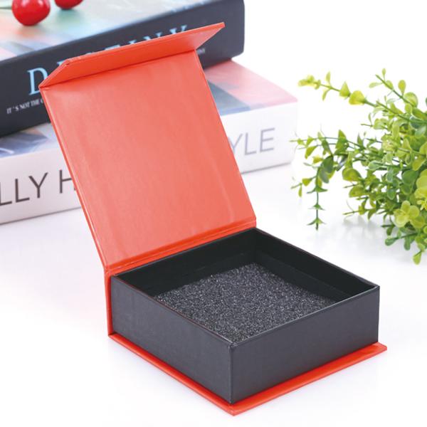 1000gsm Greyboard Glossy Lamination Red Necklace Bead Packing Box