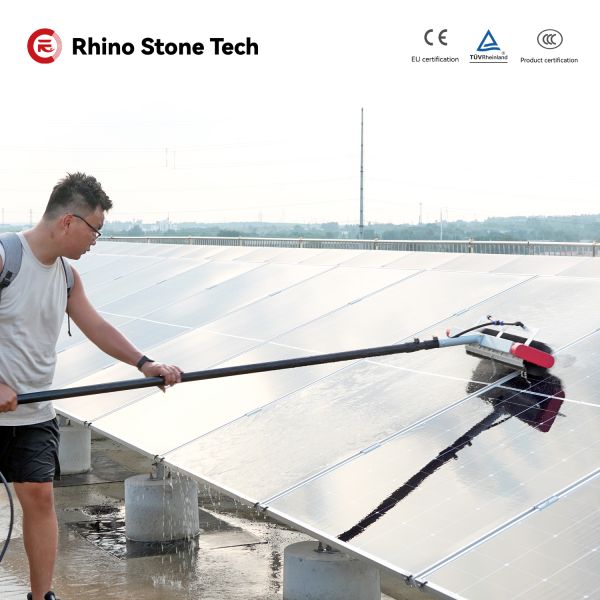 3.6m 5.4m 7.5m Cepillo de sol Sistema de limpieza de paneles solares telescópicos de rodillos solares