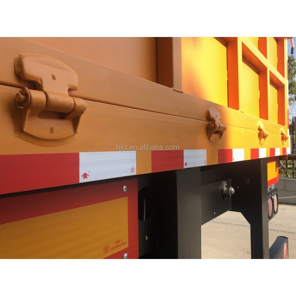 Semi-Trailers with T700/Q345 Steel Main Beam 60 Years of CIMC HUAJUN Dependability