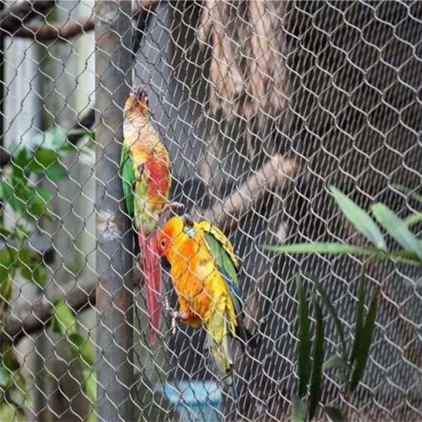 304 / 316 Stainless Steel Woven Mesh , Beautiful Flexible Woven Wire Mesh