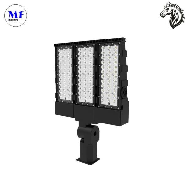 L'angle de rayonnement de 200 W est de 15°/25°/40°/60°/90°/P45°