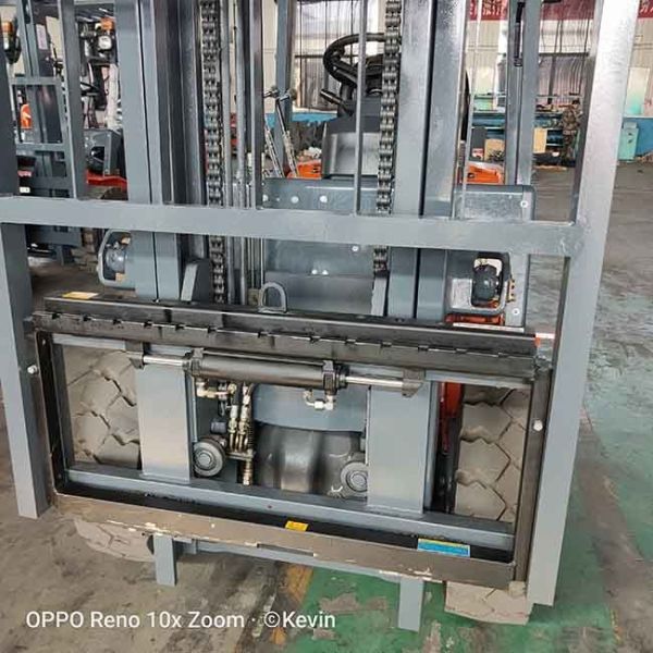 3000kg FD30 3 Ton Diesel Forklift Cummins EPA Forklift Truck Counterbalance