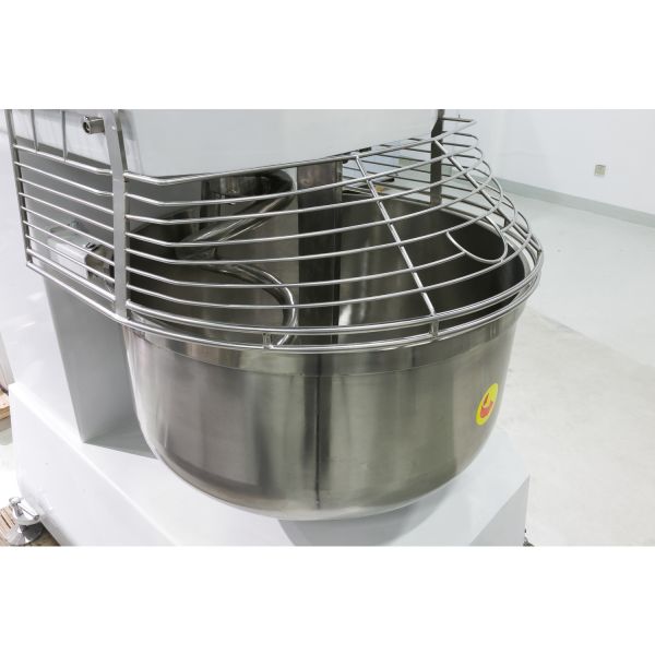 Water-Based Industrial 200L Bread Flour Mixer Machine 50Kg 100Kg Spiral Dough Mixer