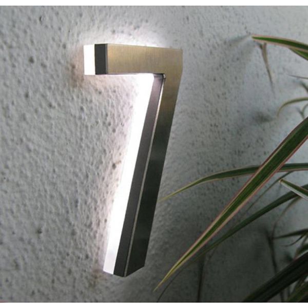 Серебряное освещение венчика номеров и писем двери дома металла щетки