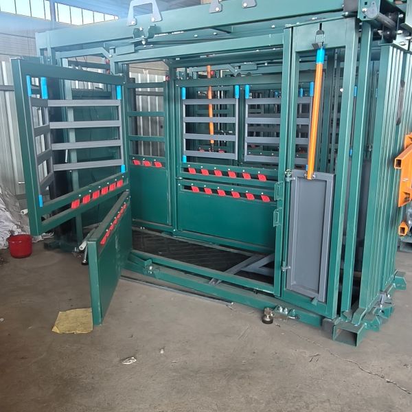 Manual No-installation Required Cattle Chute Crush With Include A Head Holder With Your Crush