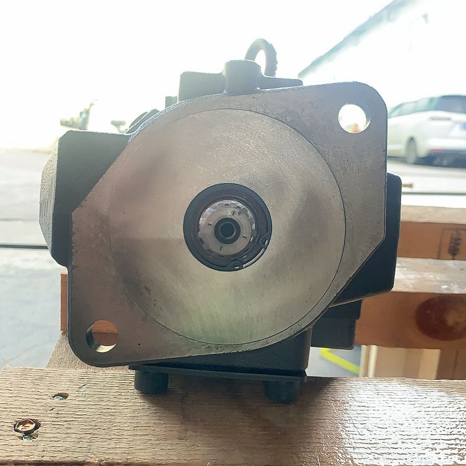 Doosan DX15 DX18 Solar 015 Plus Solar 018 VT Mini Excavator Hydraulic Pump Rexroth AP2D12 401-00421A High Quality