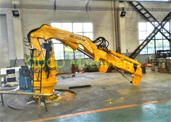 4t8m Electric Knuckle Telescopic Pedestal Mounted Ship Crane