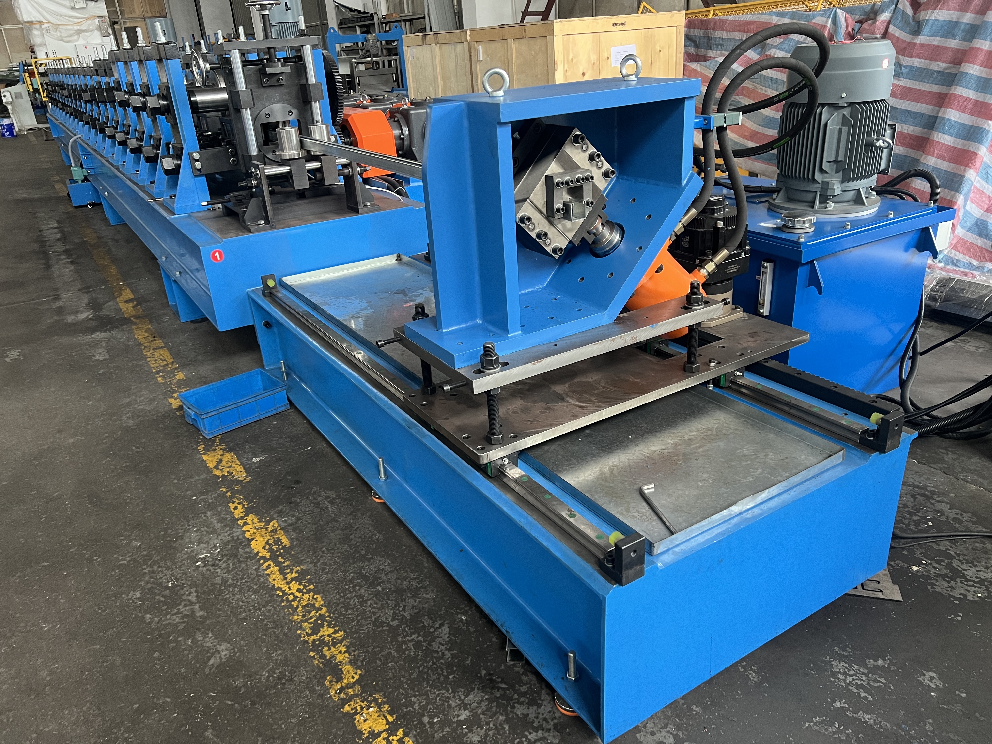41*41mm 41*21mm 2.5mm Galvanized Steel Pv Solar Strut Channel Roll Forming Machine