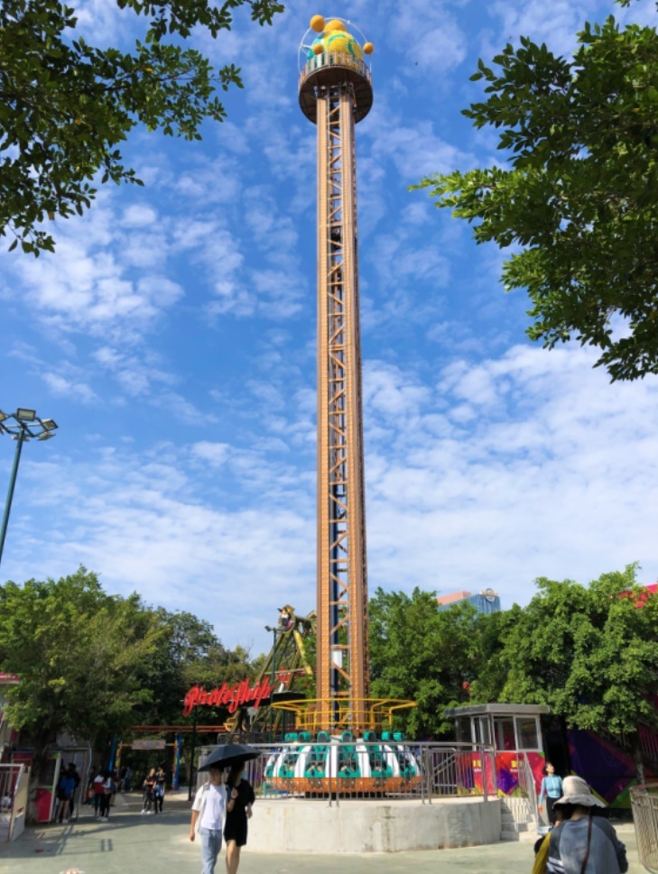 30m Reinforced Amusement Park Tower Spinning Jump Tower Weather Resistant