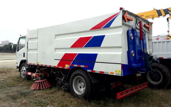 3T 5T dongfeng 4x2 Urban road sweeping truck Road Sweeper Truck