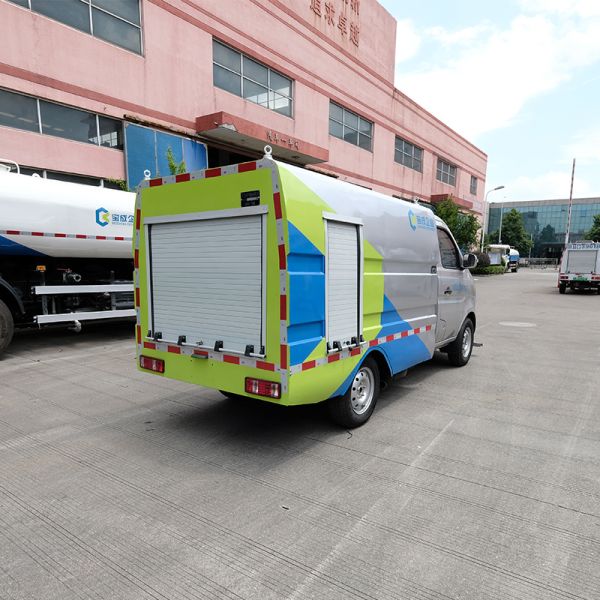 2.8tons Light Duty Road Maintenance Truck Roadside Assistance Service