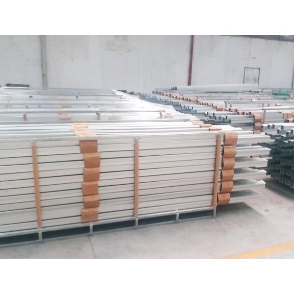 Установка солнечных панелей из натурального серебра