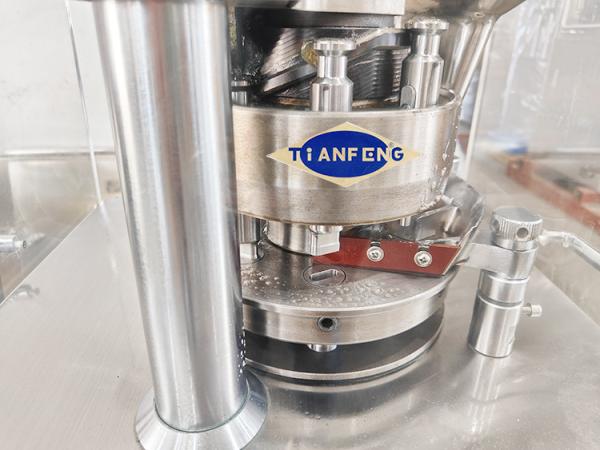 Pharmaceutical Industry Tablet Press Machine 2-6mm Tablet Thickness and Production