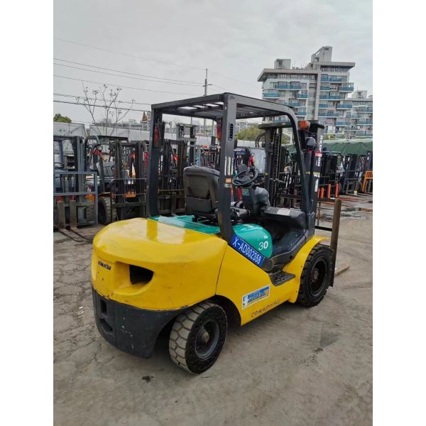 Second hand Komatsu diesel forklift from Japan