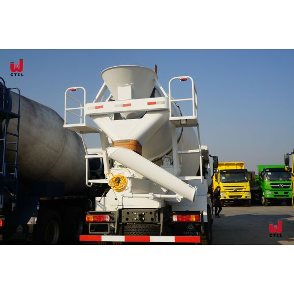 Тележка конкретного смесителя SINOTRUK HOWO 8m3 9m3 10m3