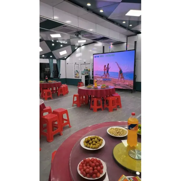 Large Banquet Trailers for Community Events , Catering Services and Wedding / Birthday Party Venues