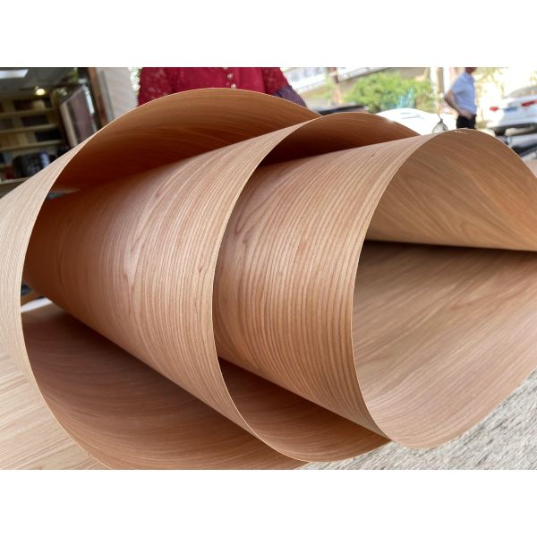 Nuevo diseño Muestra libre de ingeniería 2500 * 240mm Cereza Veneer de madera reconstituida para puerta de cubierta de barco