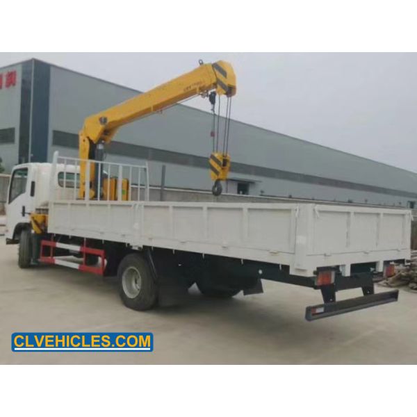 700P 190hp ISUZU Truck Mounted Crane 5 Ton Two Arm 5995*2350*3200 mm