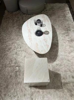 Mesa de centro de mármol de alta durabilidad, elegante para salas de estar