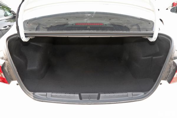 Factory Direct Sales Price New Energy Vehicles High Speed Electric Car 4 Wheels Electric Cars