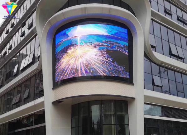 IP65 Waterproof Outdoor SMD Advertising LED Display P8 6000 Nits Wide Viewing Angle