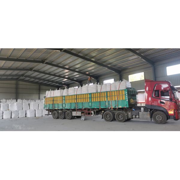 Хлопь или порошок гуминовой кислоты калия влаги 15% черные