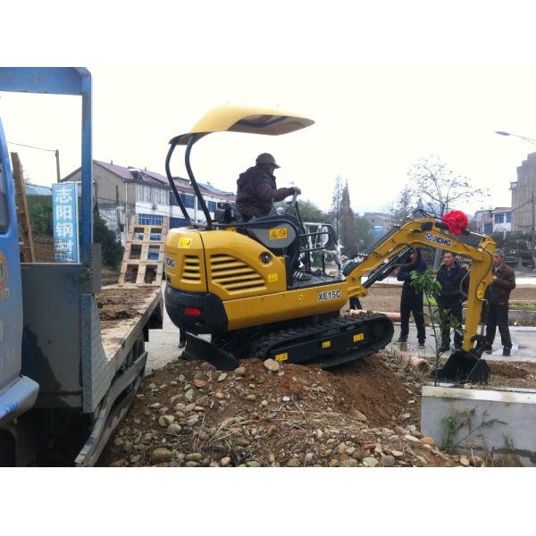 Construction 6ton Mini Wheel Excavator Bucket Capacity 0.044CBM Pilot Control hot selling