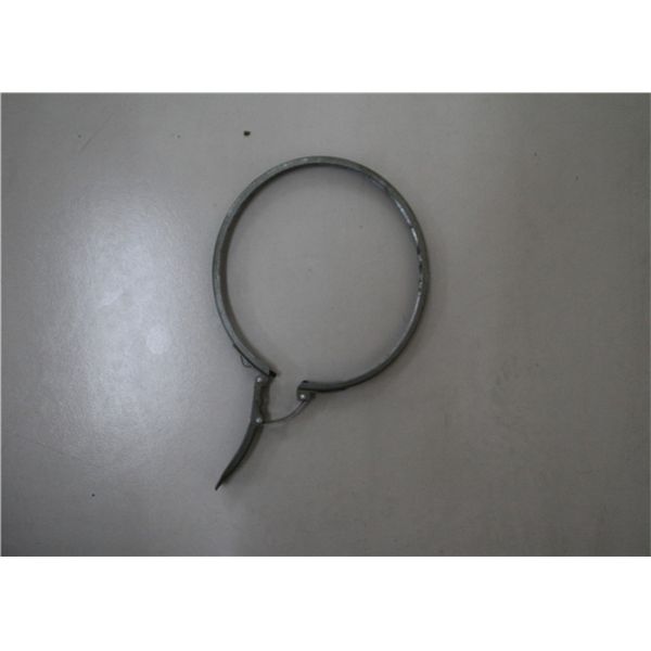 Aluminum Galvanized Metal Pipe Clamp / Plumbing Pipe Clips Customized Size