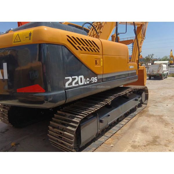 Korea Used Excavator Hyundai 220 Model Crawler Excavator with 0.92M³ Bucket Capacity
