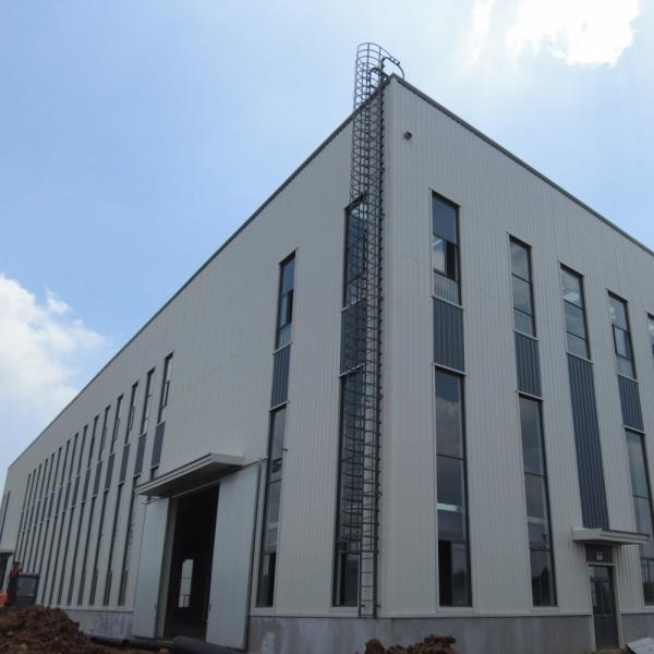 EPSサンドイッチパネル付きプレハブ鉄骨造工業用建物