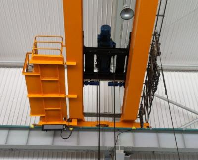 Grue électrique industrielle résistante de câble métallique pour la métallurgie, 500 tonnes
