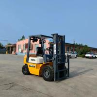 Fonctions automatisées Camion élévateur pour le transport efficace des marchandises dans les opérations d'accostage croisé