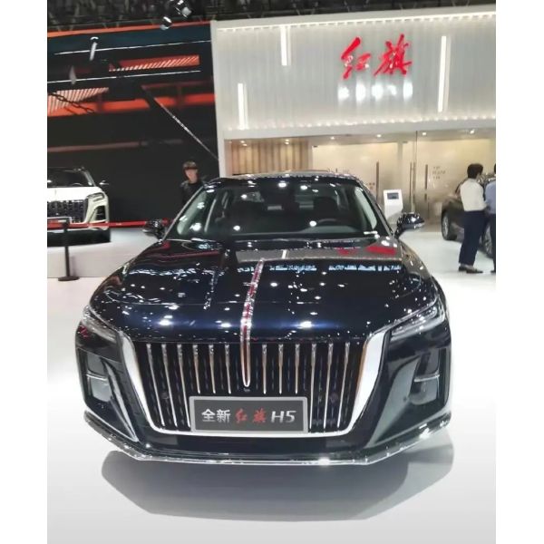1.5-2.0L Hongqi H5 Car 2024 Hev Zhilian Flag Edition White Exterior Color 1.5-2.0L