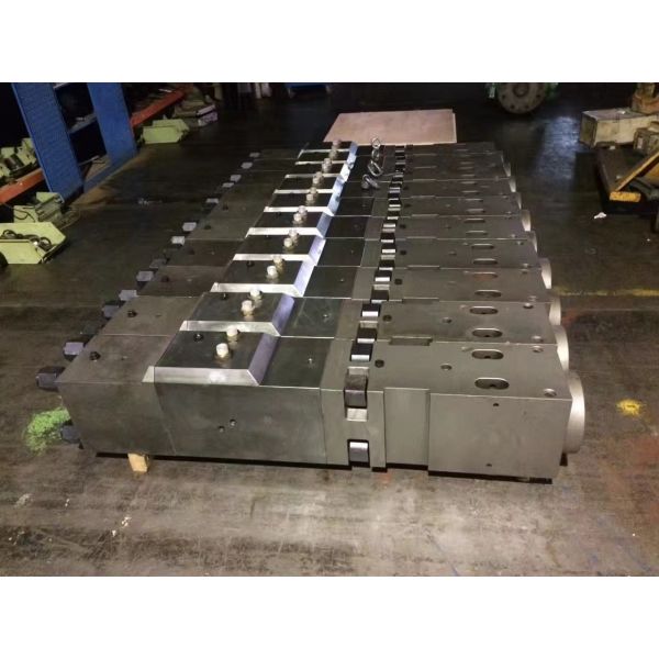 Цилиндр фронта приложения выключателя экскаватора зубил 150MM средний задний