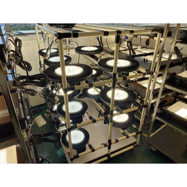 El alto poder Dimmable de la luz de la bahía de la prenda impermeable IP65 pesca 80 100 120 150 vatios con caña ajustables