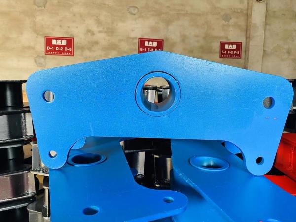3 Axle Tandem Rocker Axle Trailer Suspension Q235 60mm Hole OEM