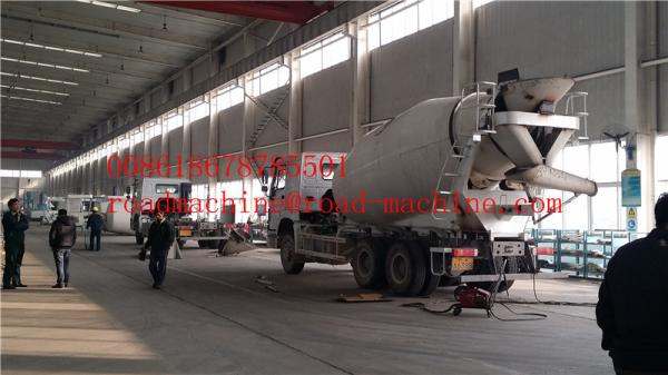 New 371HP 18 / 20cbm 8x4 Sinotruk Howo Concrete Mixer Trucks With EURO2 Standard Diesel Truck