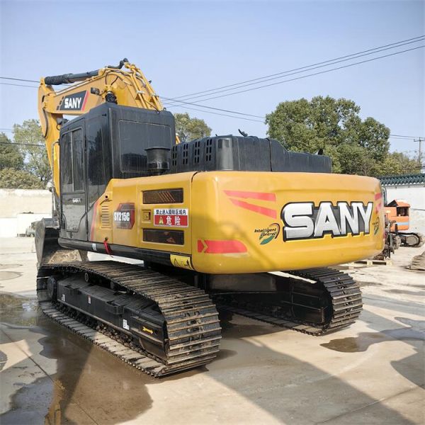 Excavatrice active Sany SY215 dans la machine à soupape hydraulique originale Poids 21000 KG