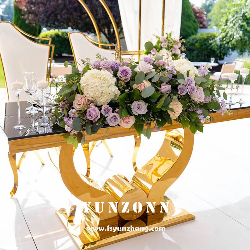Couple Gold Stainless Steel Wedding Table for Bride and Groom Farmhouse Design Style for Hall or Apartment