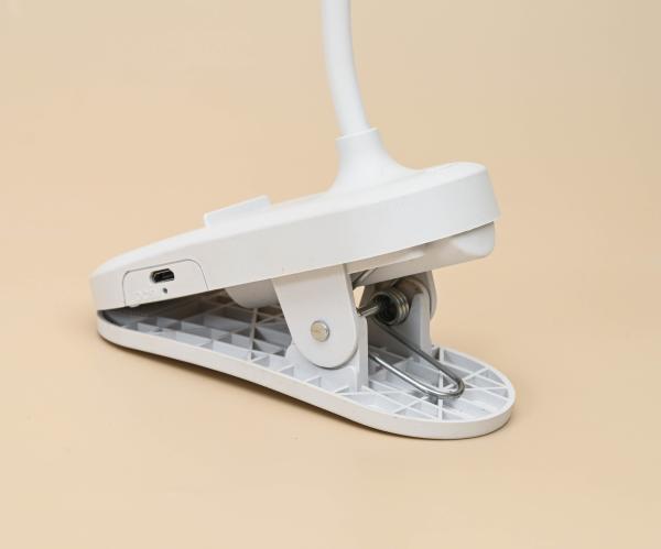 Lâmpada de mesa de carregamento LED de 10 lâmpadas com controle táctil e 26 kg de peso do pacote