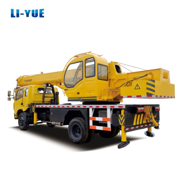 8 Ton Stiff Arm Truck Crane With High Operating Efficiency And Excellent Condition