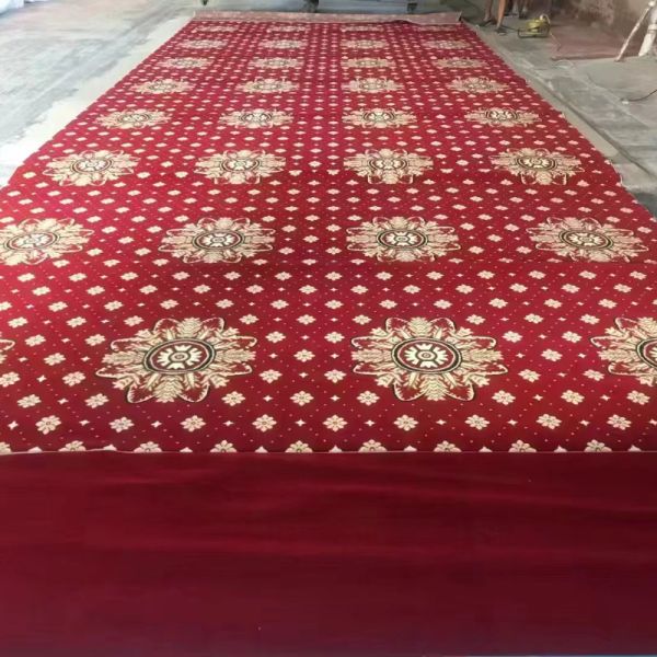 80% Wool 20% Nylon Machine Woven Carpet for Mosque Prayer Customized Patterns 4*25 Roll